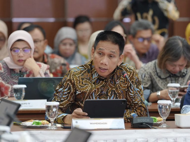 Viral: Kemendagri Dukung Penguatan Pelindungan Ketenagakerjaan